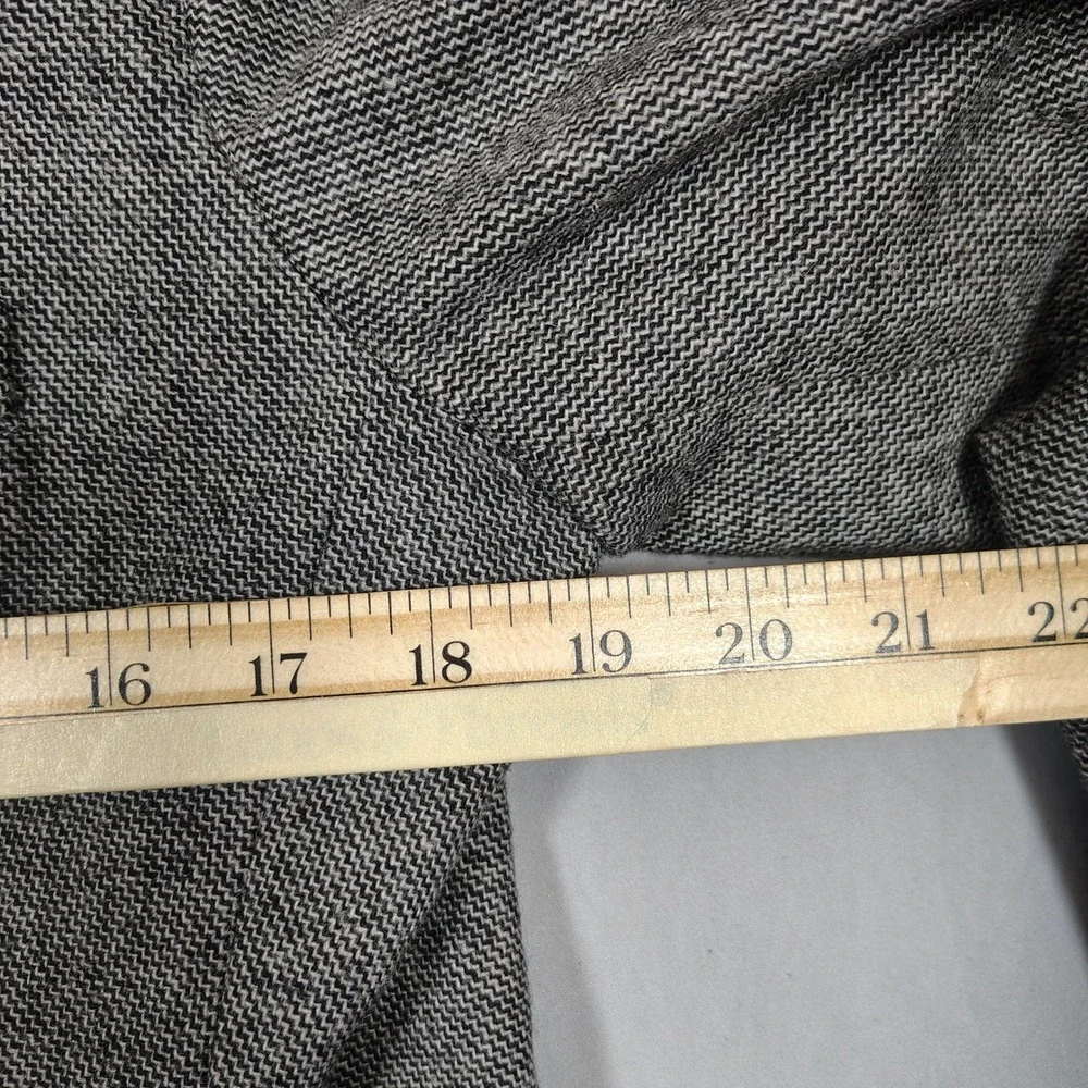 Eddie Bauer Blazer Mens M Grey Herringbone Wool Blend Two Button Sport Coat